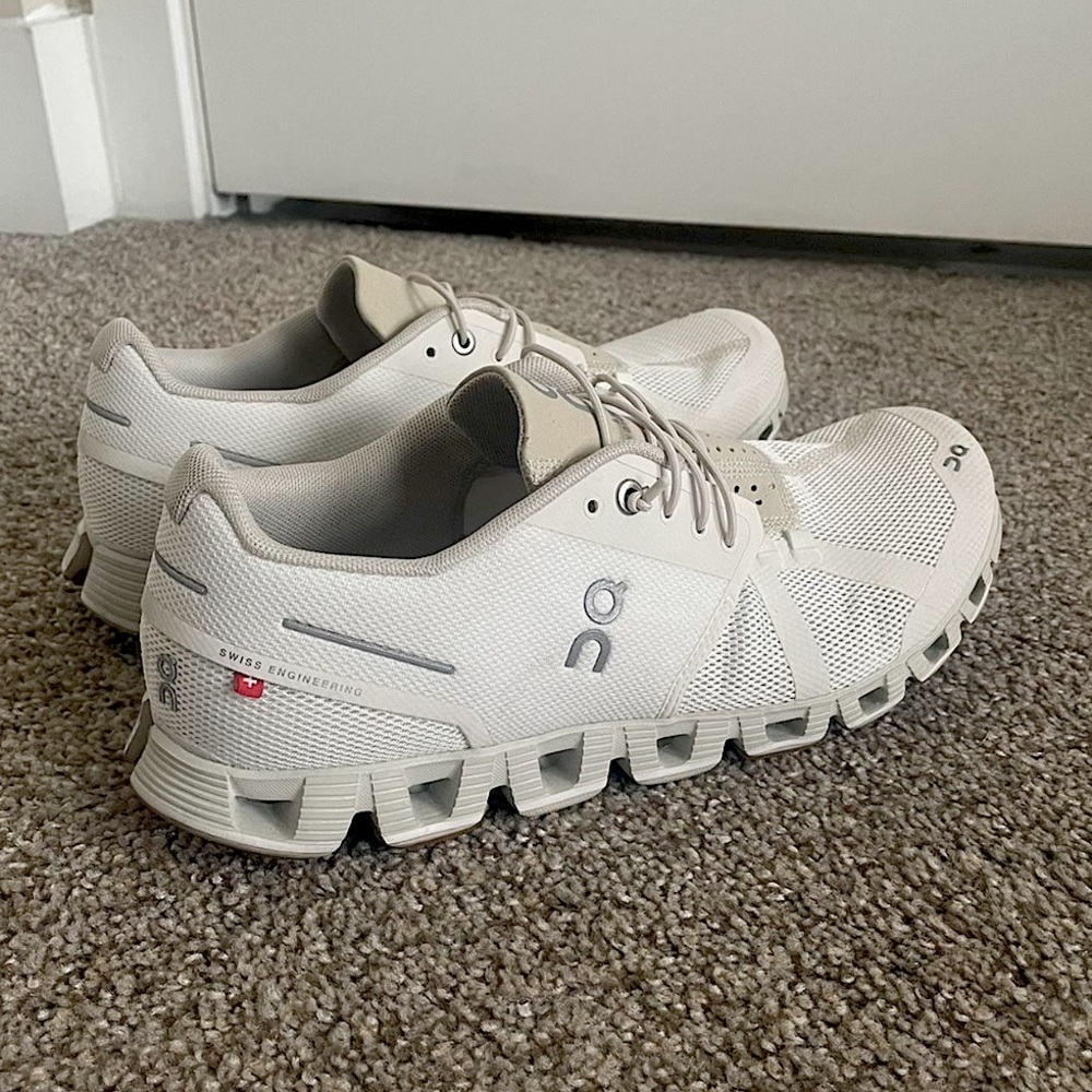 On Running, Cloud, White/Beige, size 10 women or 8.5 men